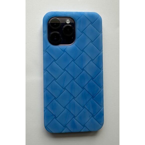 BOTTEGA VENETA ブルー シリコンケース　16pro MAX VENETA BOTTEGA ブルー Bottega | Black in Case Folio Max Pro 16